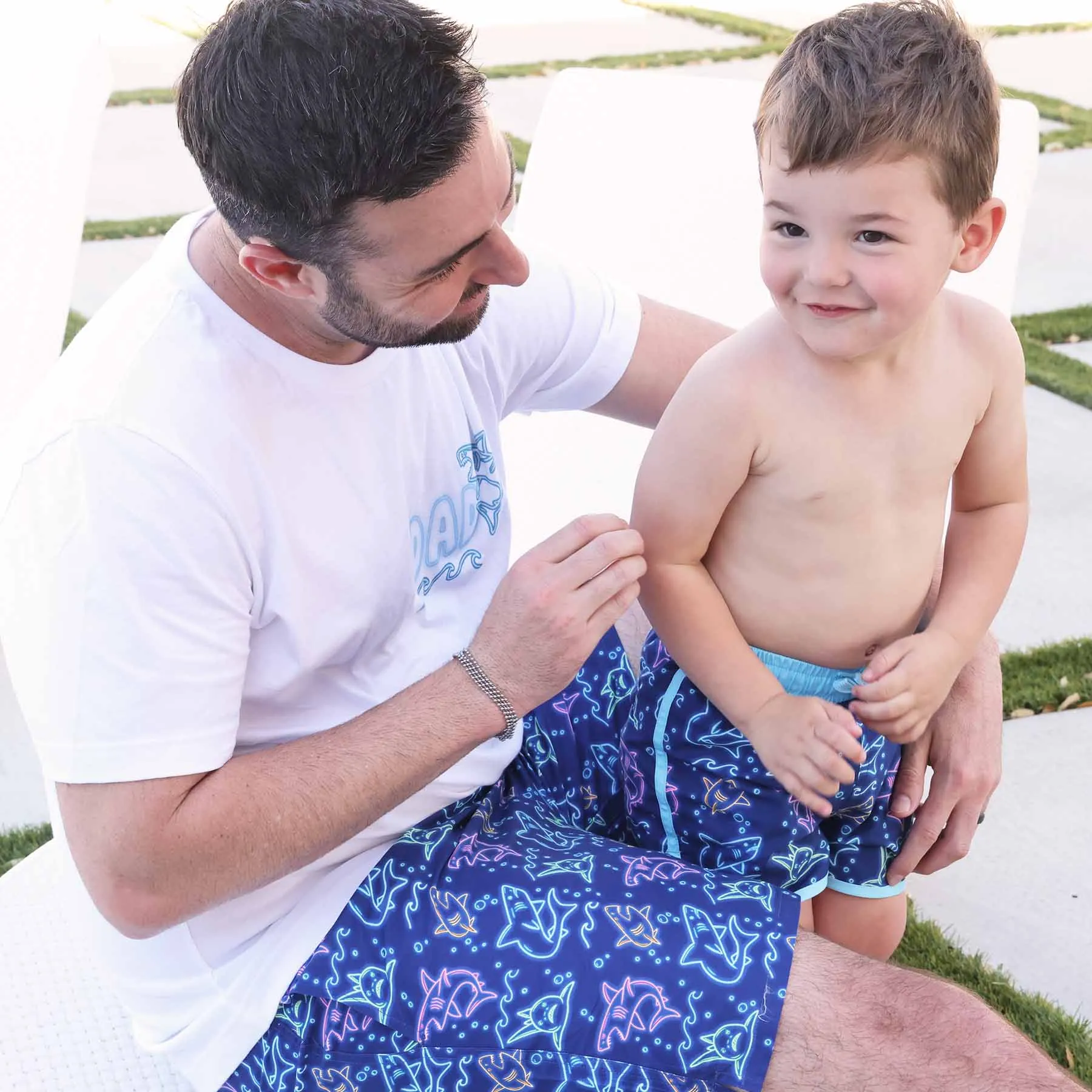 Glow Fins Dad Graphic Tee | White
